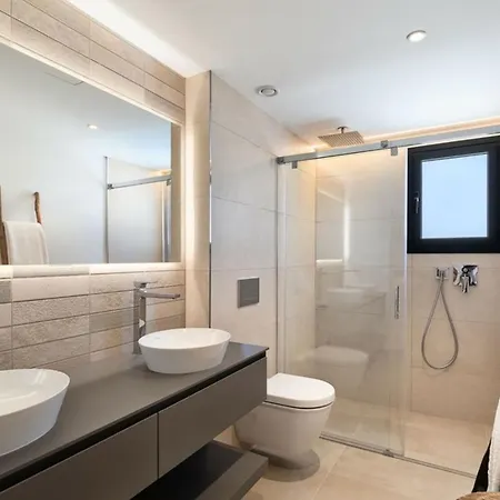 Penthouse 3 Bedrooms - 0034-681-000-472 - For Reservations! *